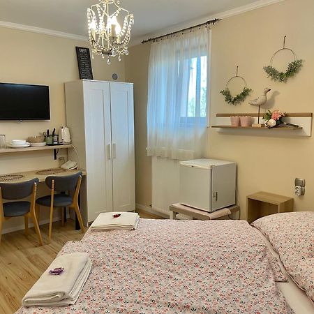 Bellavista 2 Apartman Eger Bagian luar foto